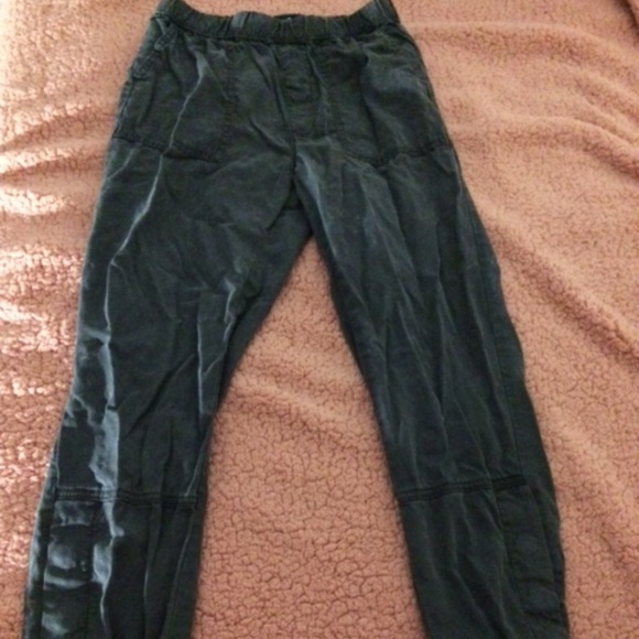 American Eagle Jogger Pants - Picture 1 of 3